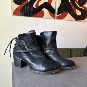 Freebird Casey - Black Leather Ankle Boots
